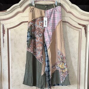 NWT Bluevelvet Patchwork Wide-Leg Pants in Olive & Tan with Floral size Small